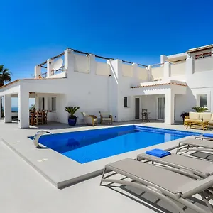 https://new-villa-sa-rota-family-friendly.ibizaislandhotels.net